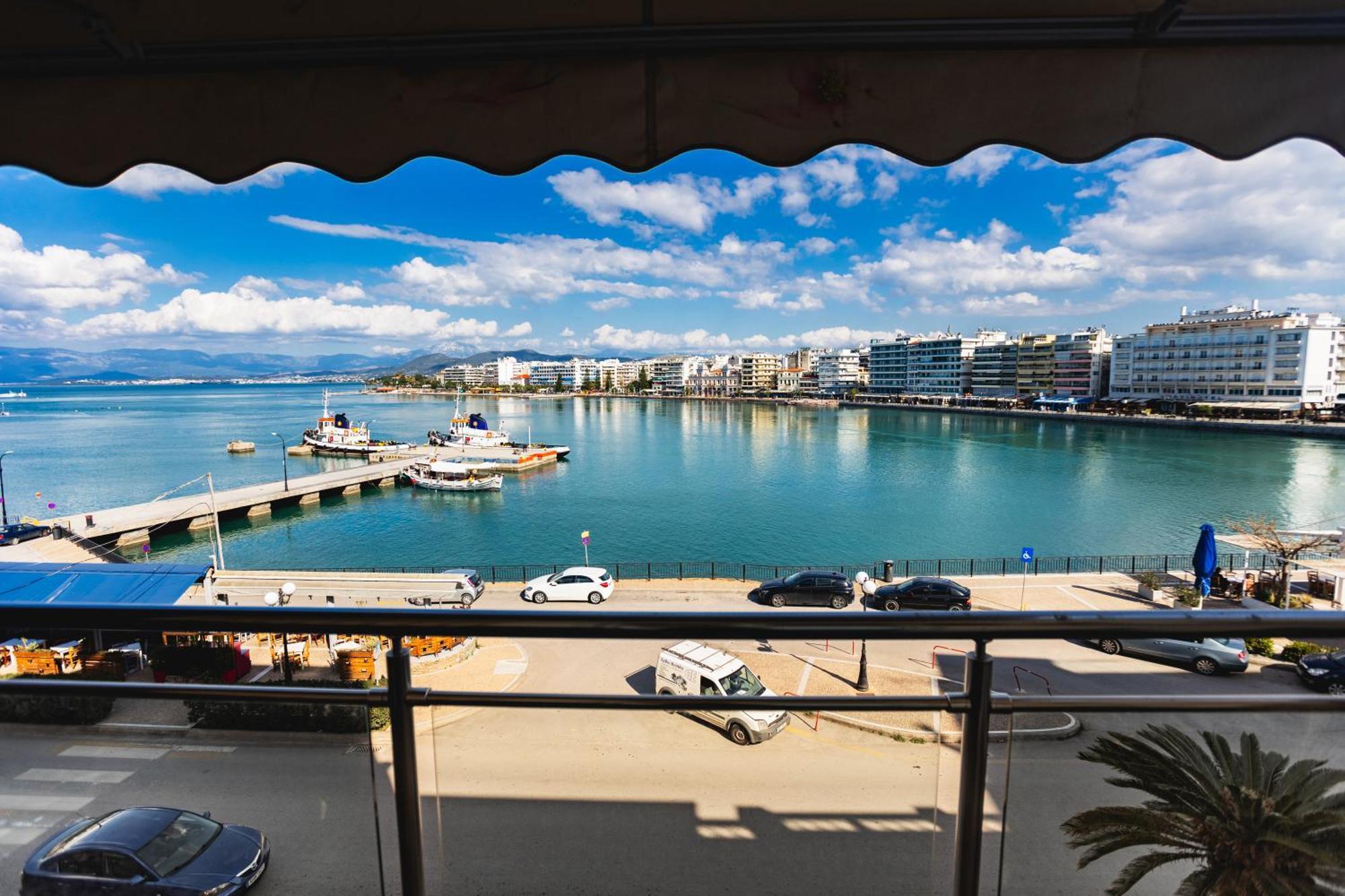 Debbies Διαμέρισμα Δίπλα Στο Νερό #2 ! Chalkís Exterior foto